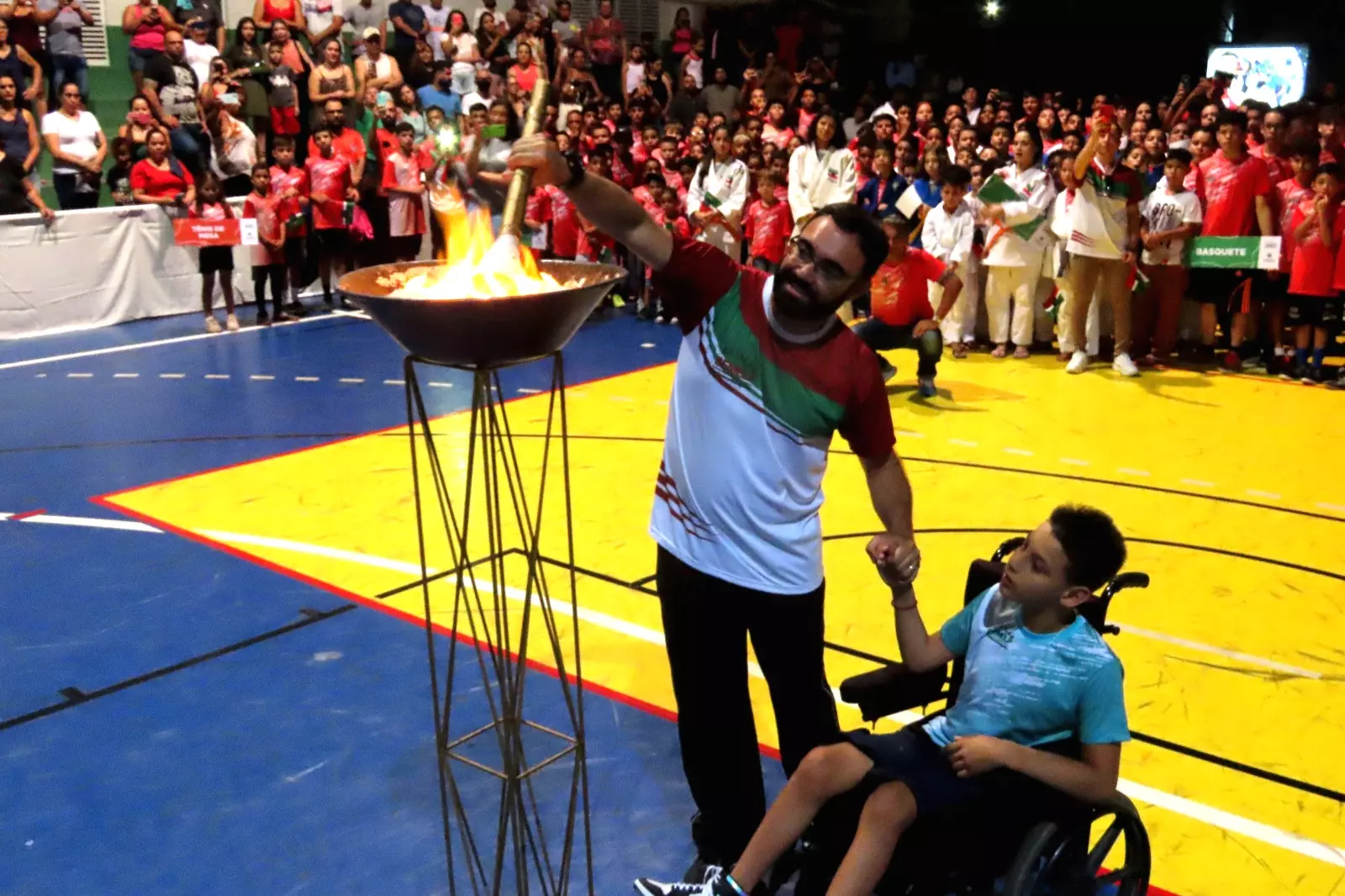 Abertura do Festival da Escola de Esportes da Região de Moreira César reúne centenas de pessoas no Zito